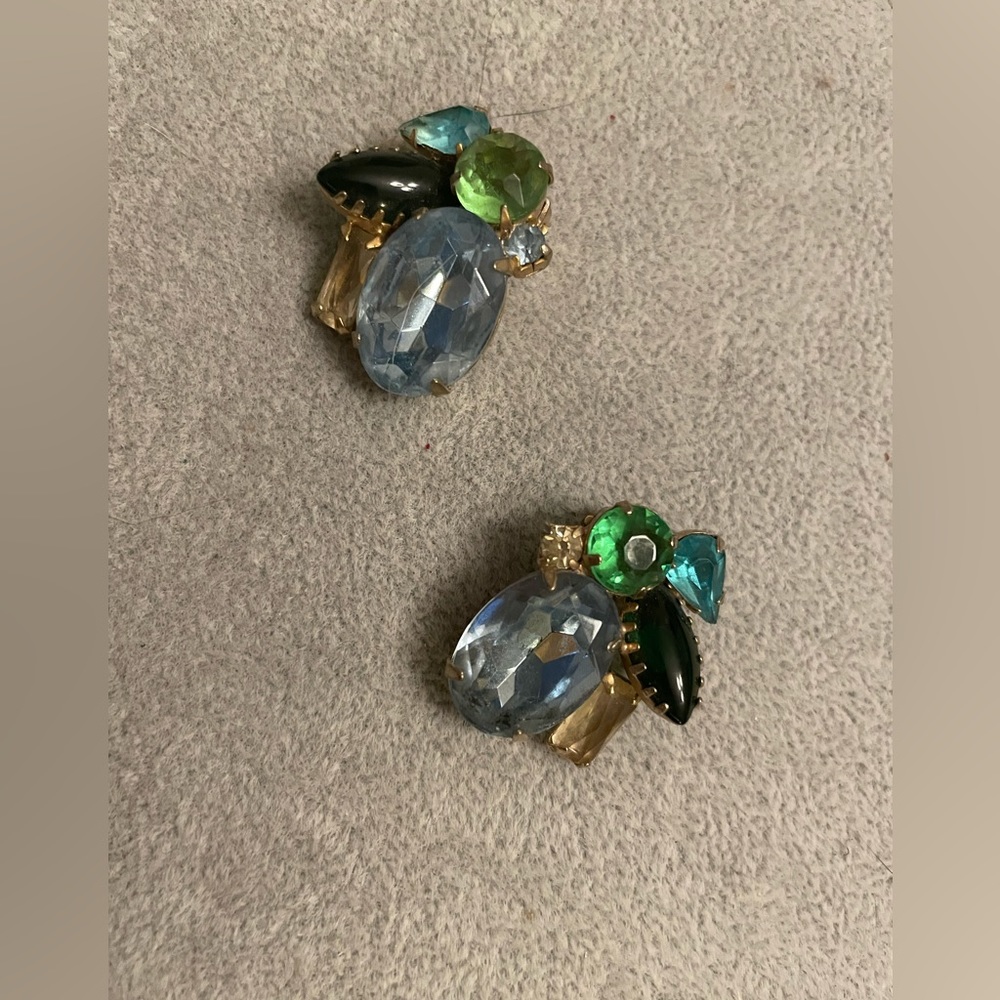 D and E Julianna earrings